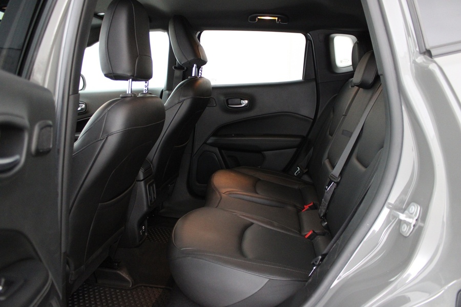 Jeep Compass vaihtoauto