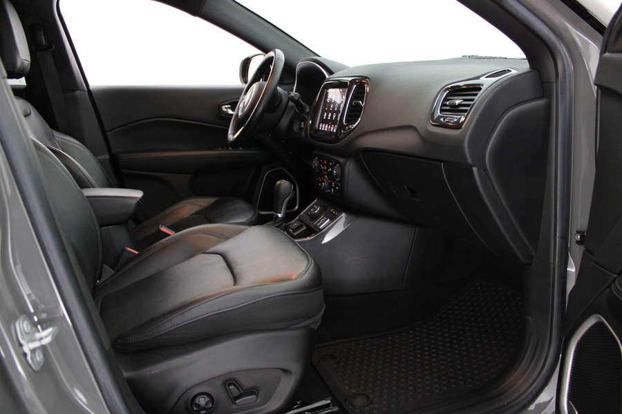 Jeep Compass vaihtoauto