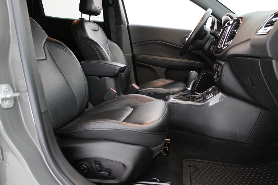 Jeep Compass vaihtoauto