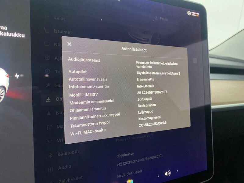 Tesla Model 3 vaihtoauto