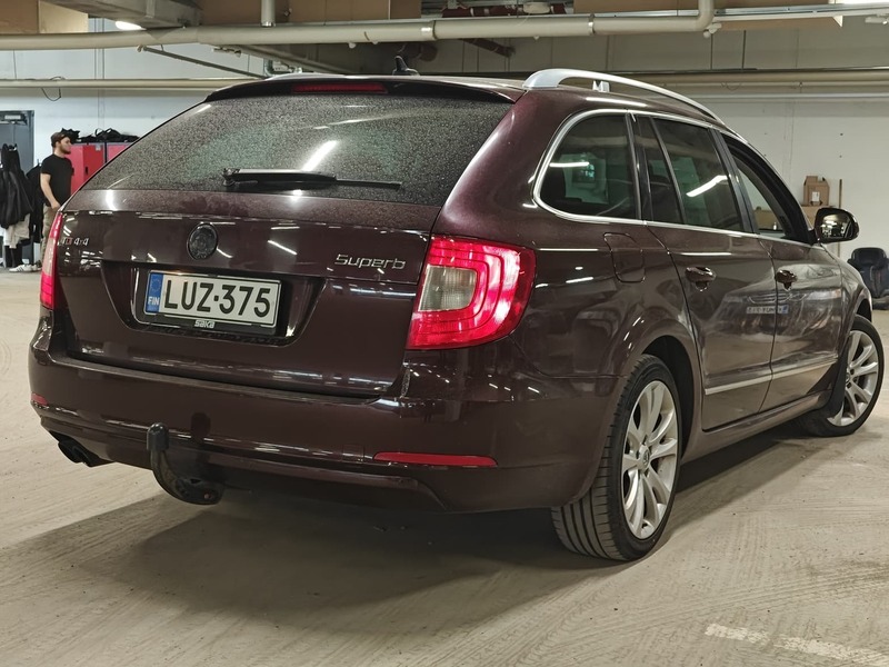 Skoda Superb vaihtoauto