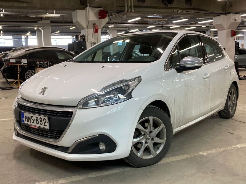 Peugeot 208 vaihtoauto