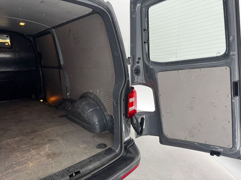 Volkswagen Transporter vaihtoauto