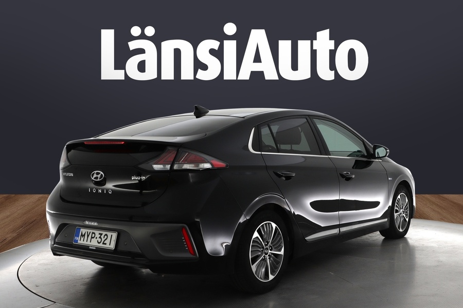 Hyundai IONIQ plug-in vaihtoauto
