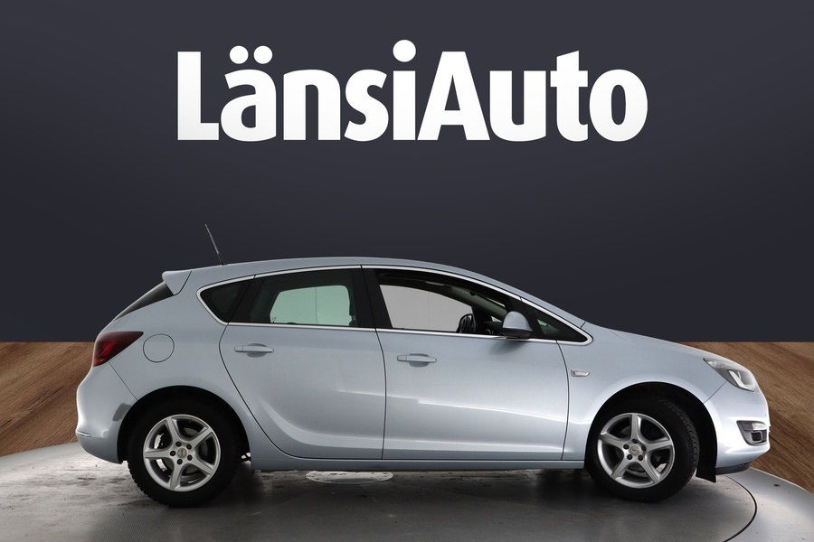 Opel Astra vaihtoauto