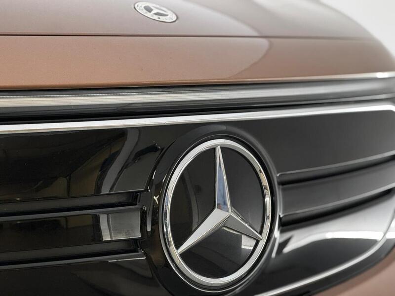 Mercedes-Benz EQB vaihtoauto