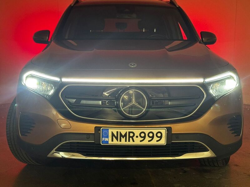 Mercedes-Benz EQB vaihtoauto