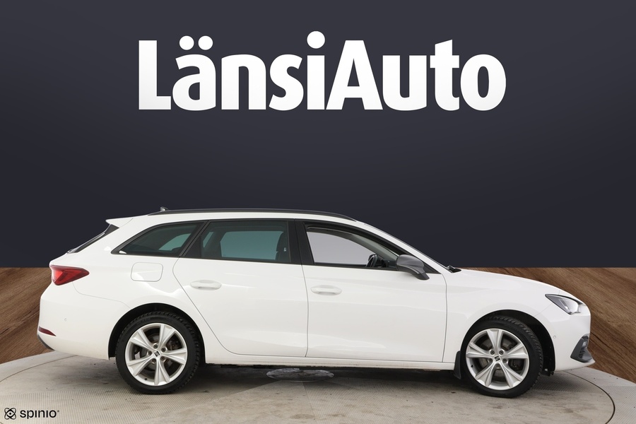 SEAT Leon Sportstourer vaihtoauto