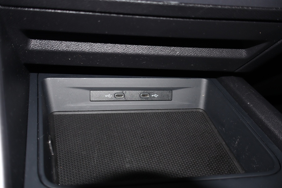 SEAT Leon Sportstourer vaihtoauto