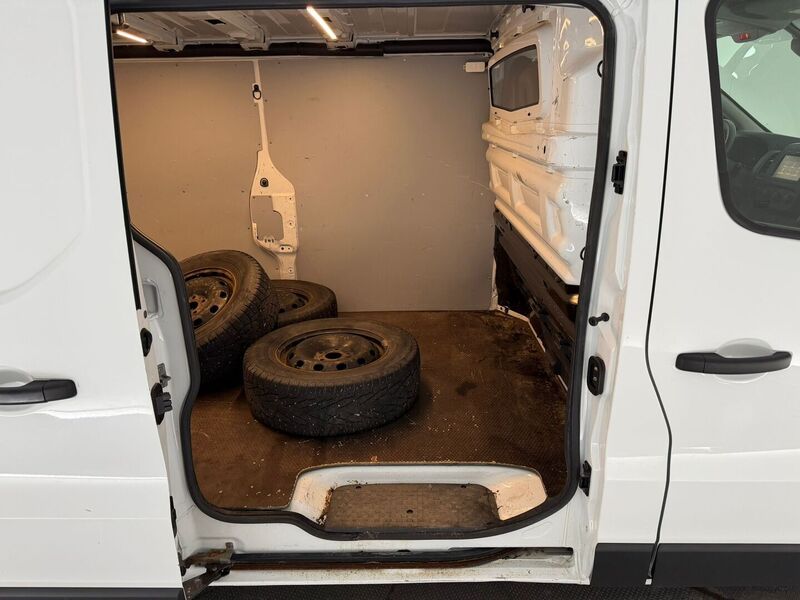 Opel Vivaro vaihtoauto