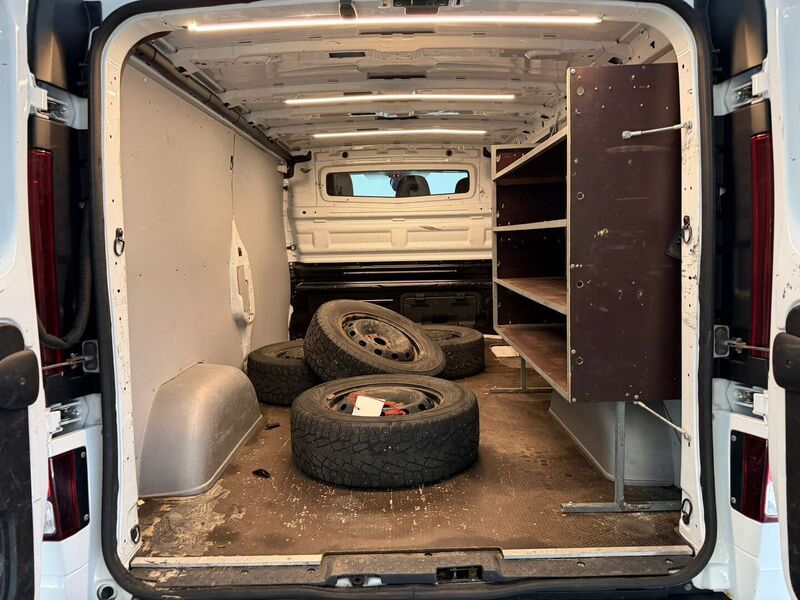 Opel Vivaro vaihtoauto