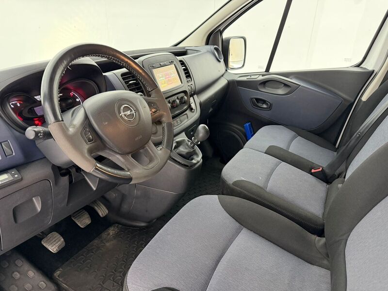 Opel Vivaro vaihtoauto
