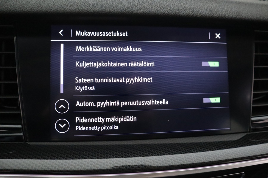 Opel Insignia vaihtoauto