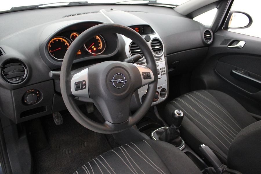 Opel Corsa vaihtoauto