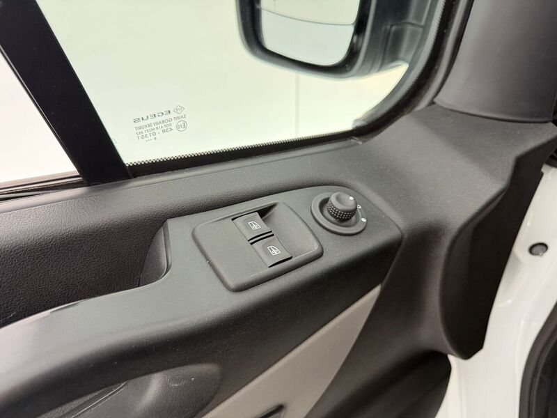 Nissan NV300 vaihtoauto