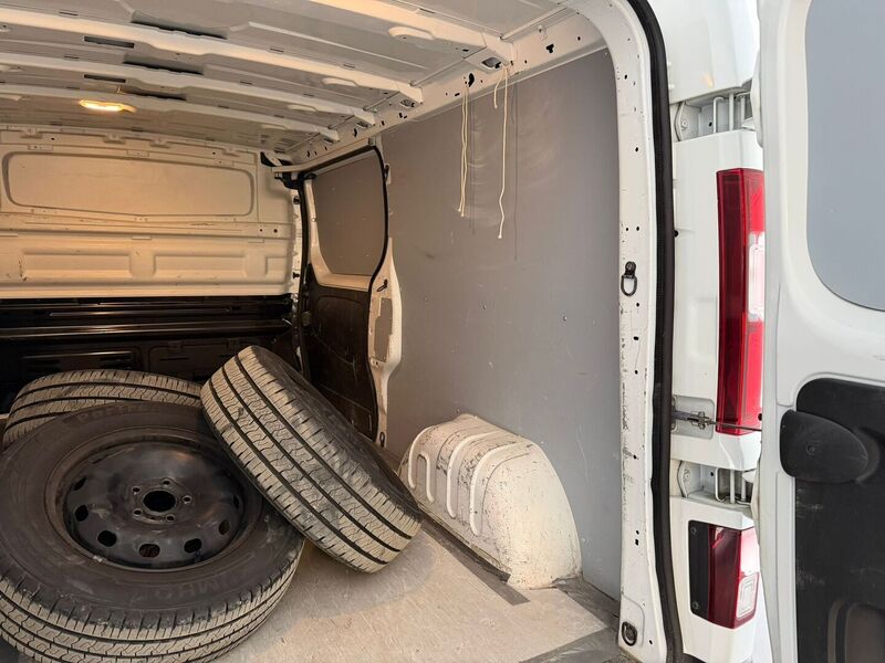 Nissan NV300 vaihtoauto