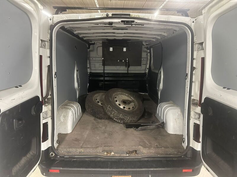 Nissan NV300 vaihtoauto