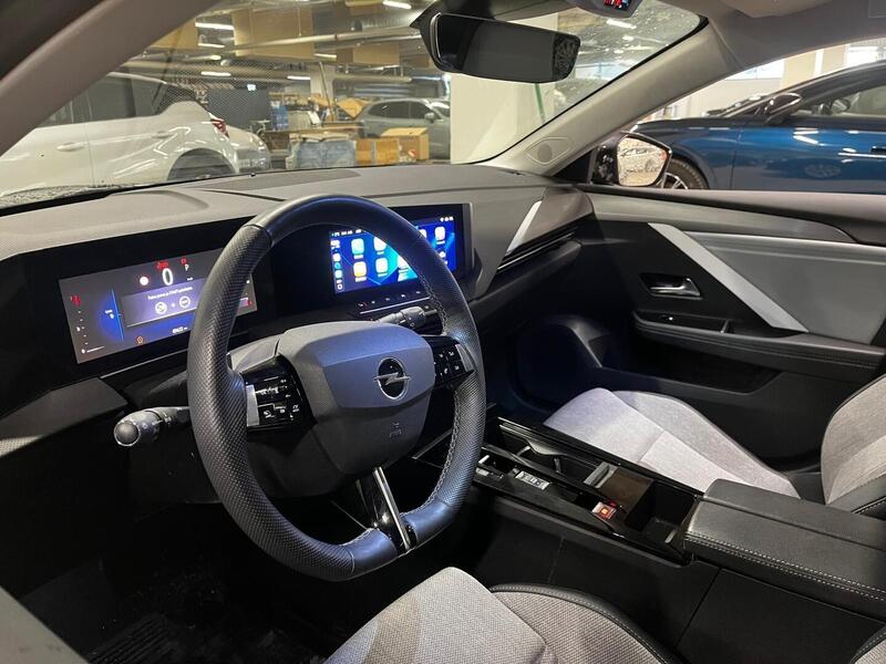 Opel Astra vaihtoauto