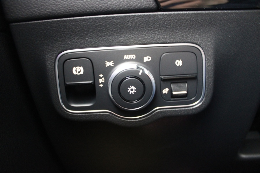 Mercedes-Benz EQA vaihtoauto