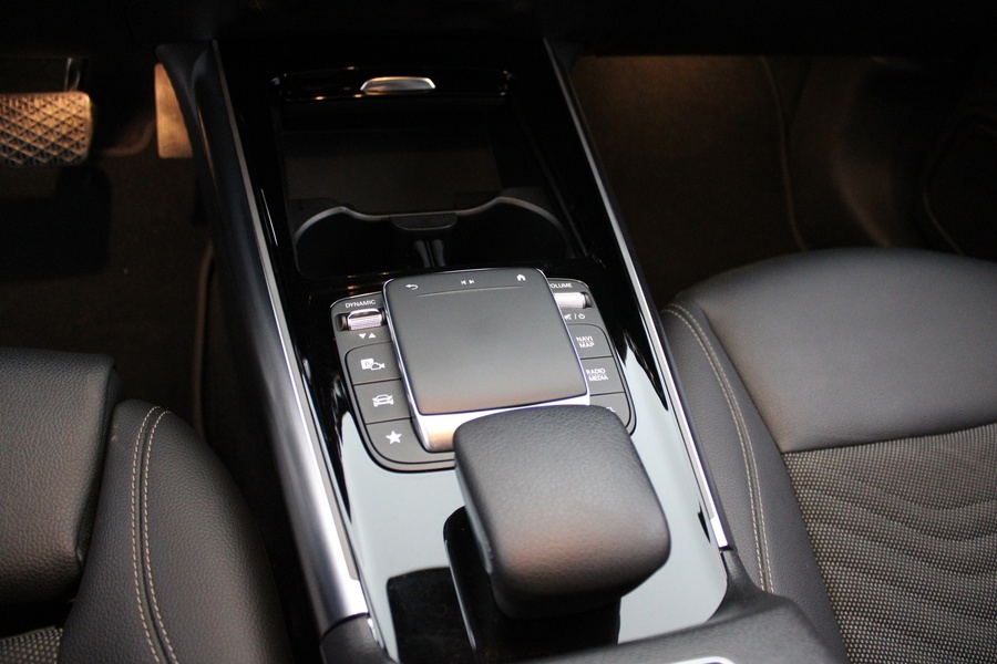 Mercedes-Benz EQA vaihtoauto