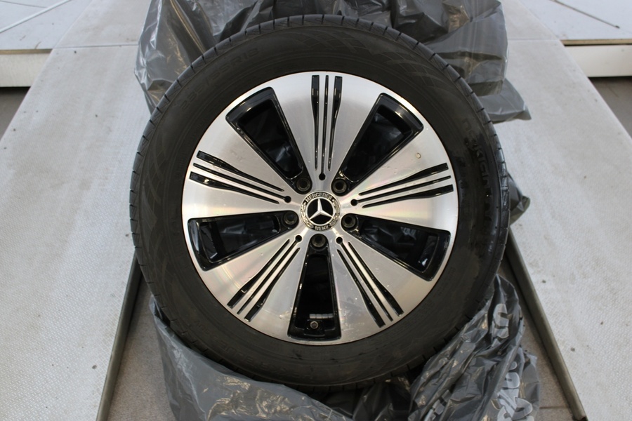 Mercedes-Benz EQA vaihtoauto