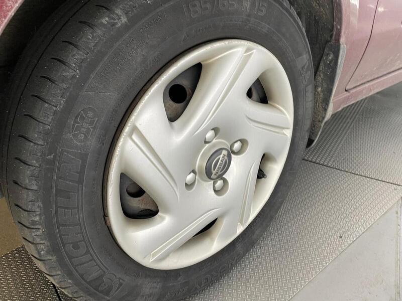 Nissan Almera vaihtoauto