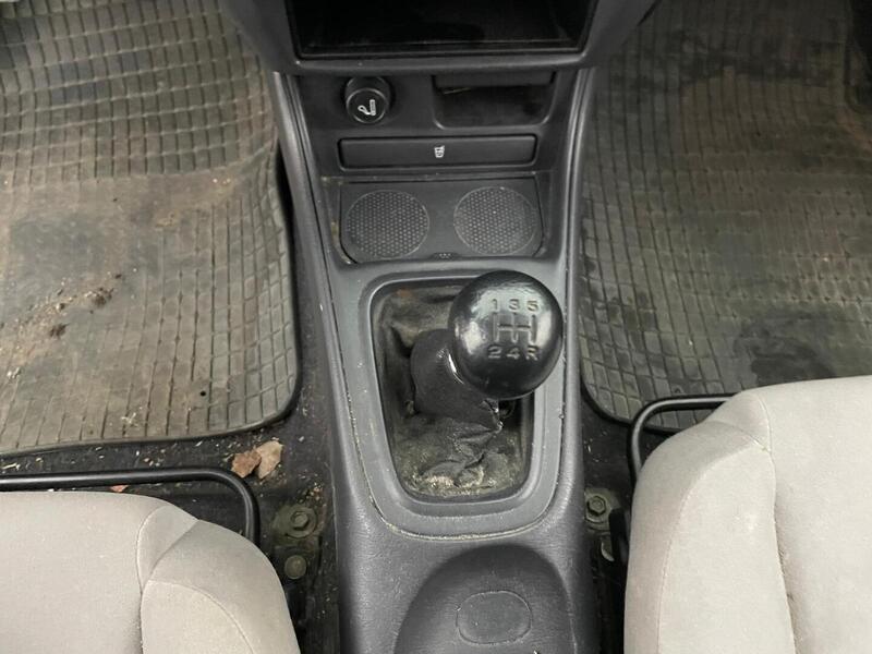 Nissan Almera vaihtoauto