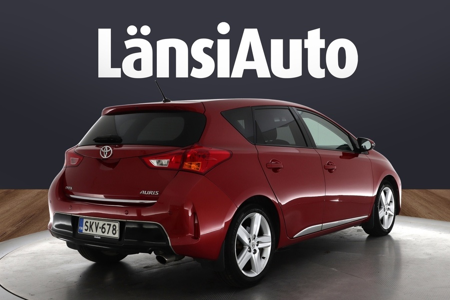 Toyota Auris vaihtoauto