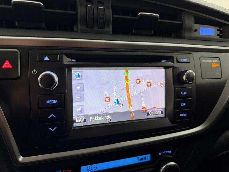 Toyota Auris vaihtoauto