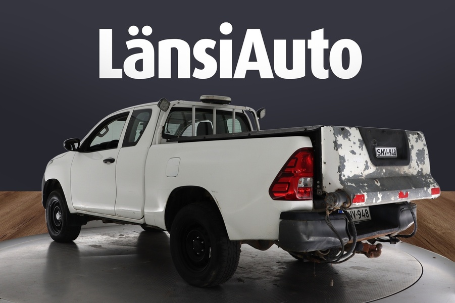 Toyota Hilux vaihtoauto