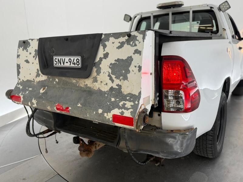 Toyota Hilux vaihtoauto