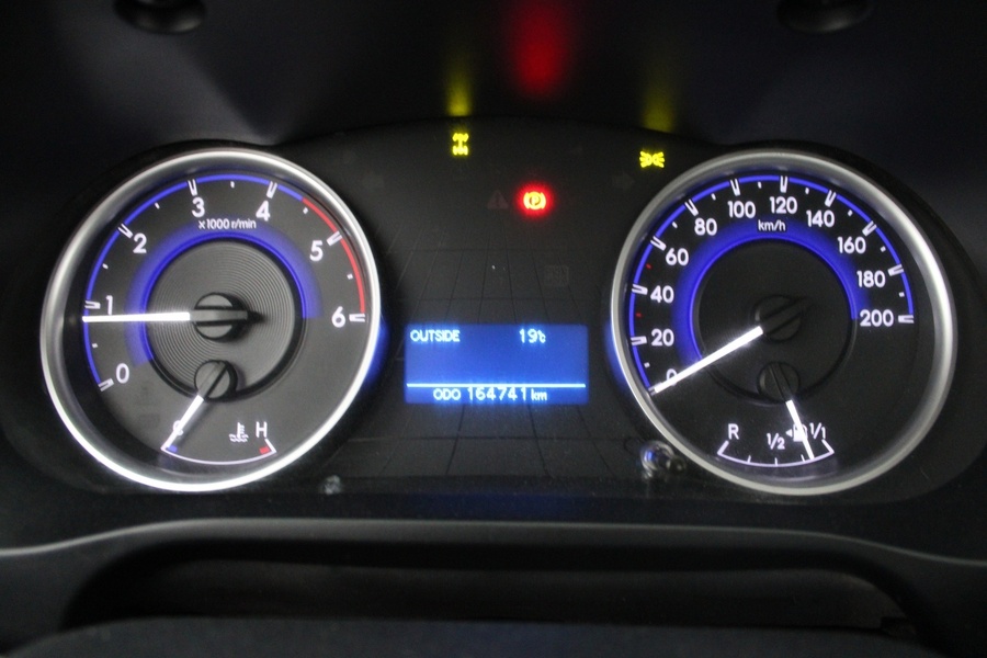 Toyota Hilux vaihtoauto