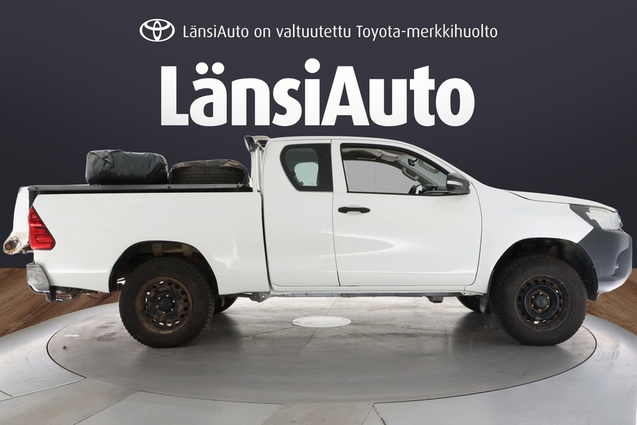 Toyota Hilux vaihtoauto