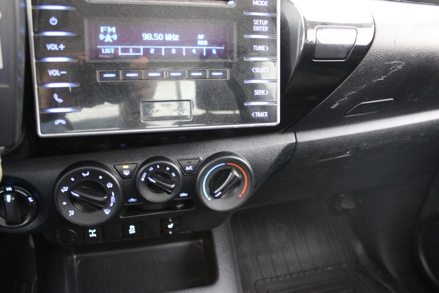 Toyota Hilux vaihtoauto