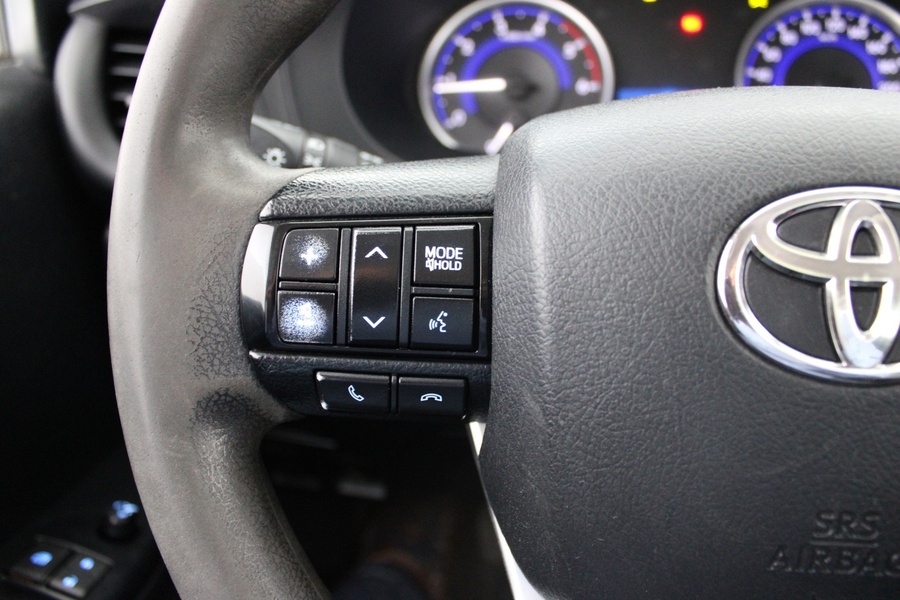 Toyota Hilux vaihtoauto