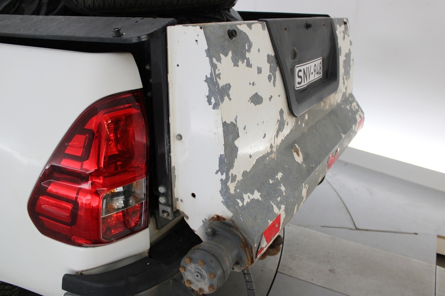 Toyota Hilux vaihtoauto