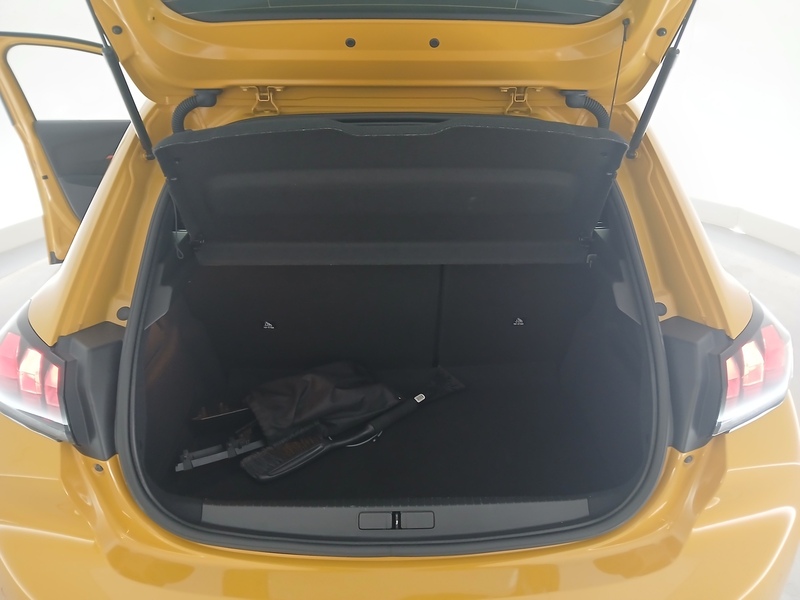 Peugeot 208 vaihtoauto