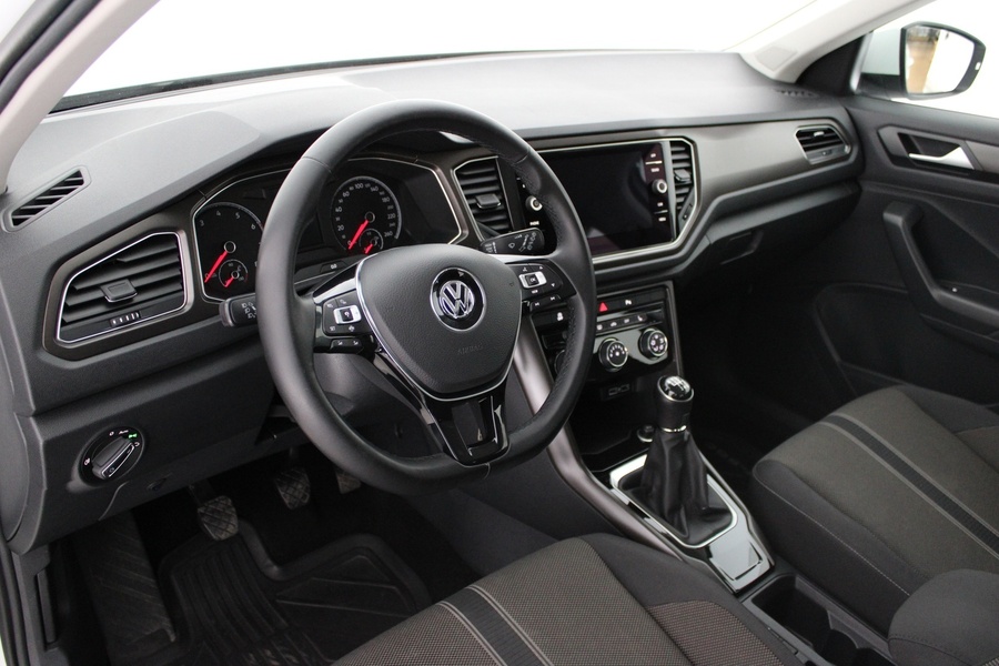 Volkswagen T-Roc vaihtoauto