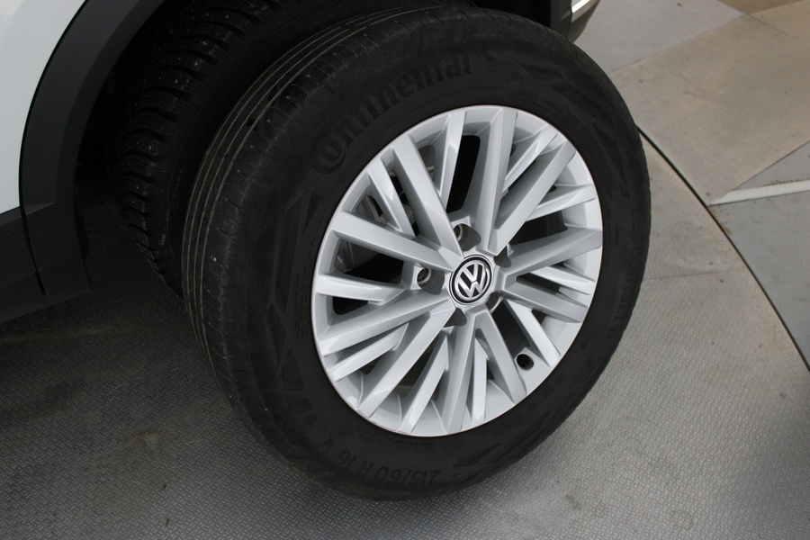 Volkswagen T-Roc vaihtoauto