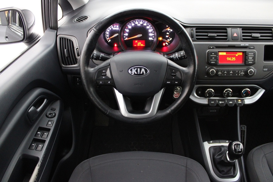 Kia Rio vaihtoauto