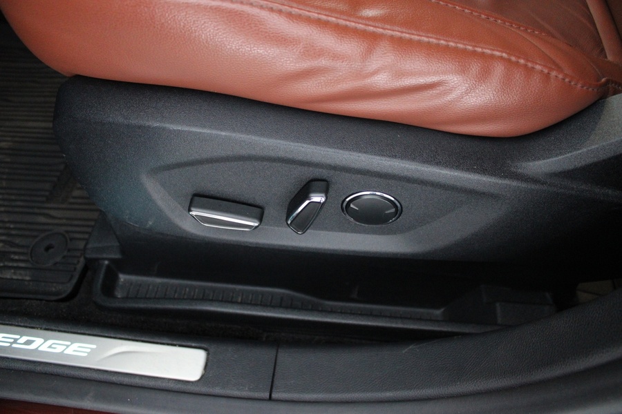 Ford Edge vaihtoauto