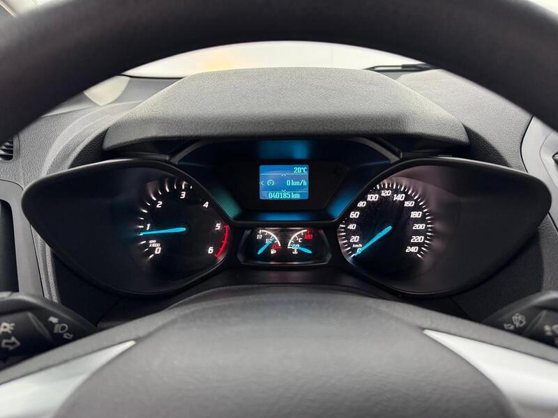 Ford Transit Connect vaihtoauto