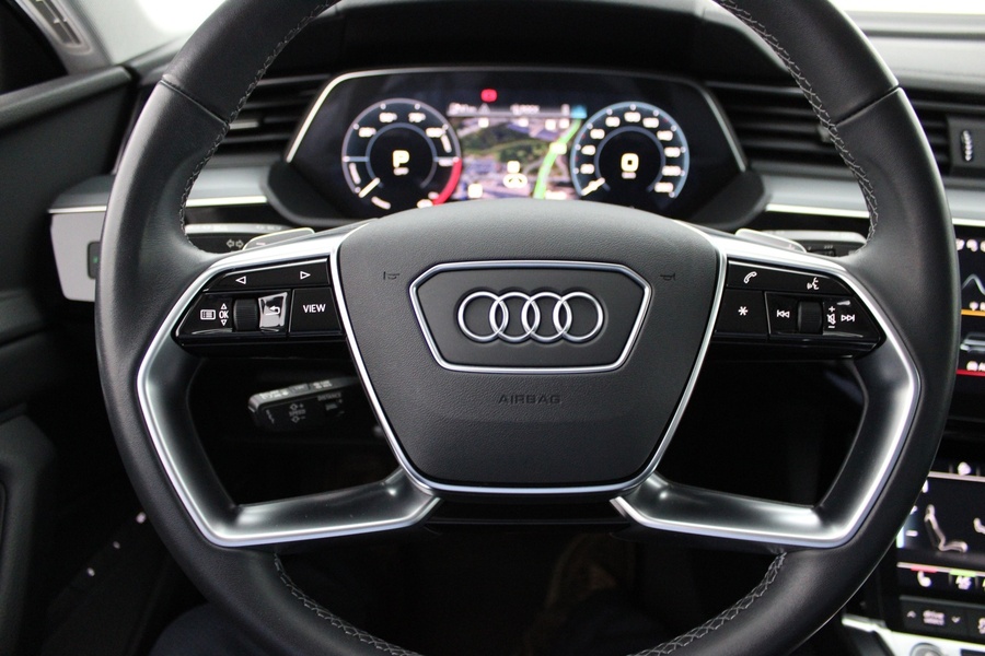 Audi Q8 e-tron vaihtoauto