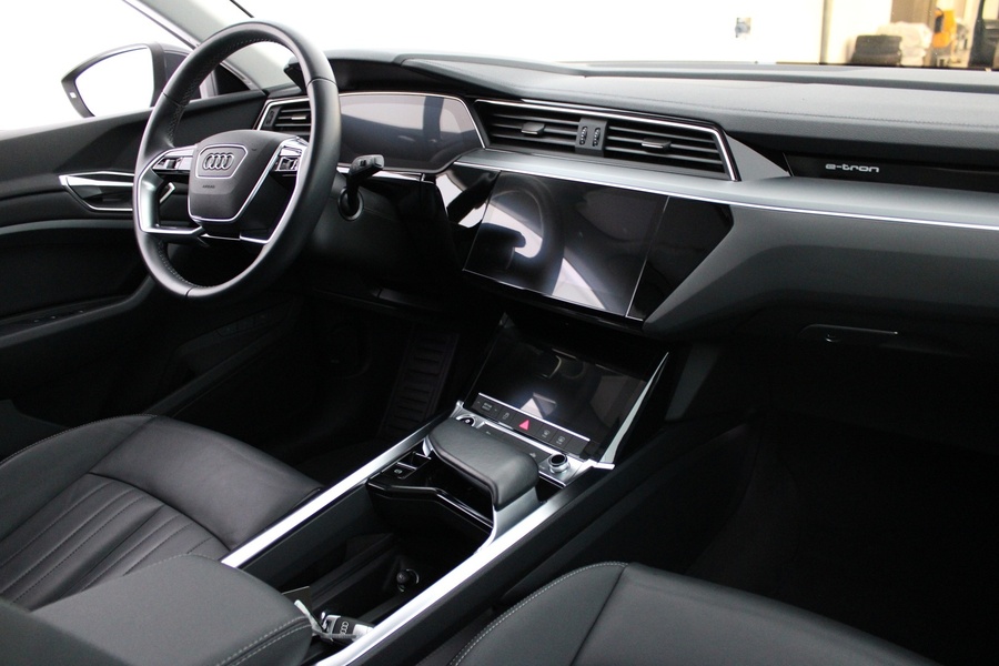 Audi Q8 e-tron vaihtoauto