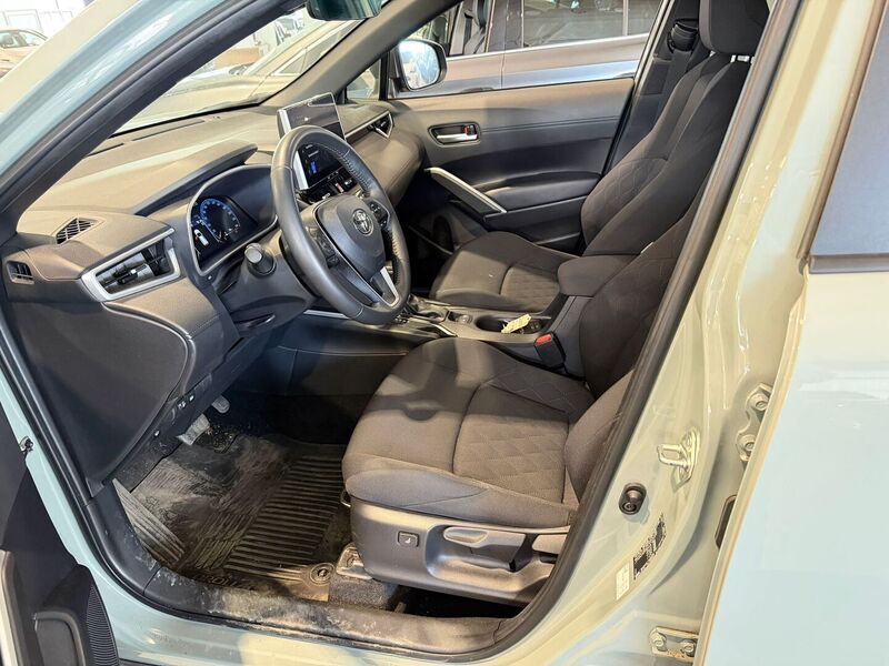 Toyota Corolla Cross vaihtoauto