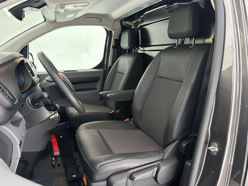 Opel Vivaro-e vaihtoauto