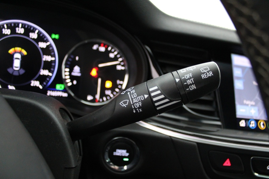 Opel Insignia vaihtoauto