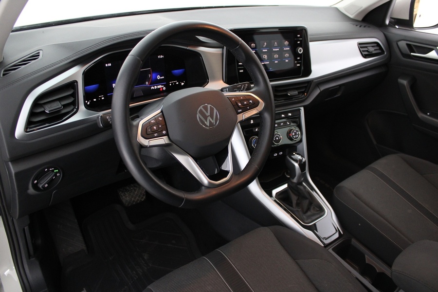 Volkswagen T-Roc vaihtoauto