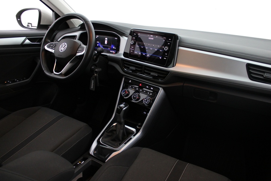 Volkswagen T-Roc vaihtoauto