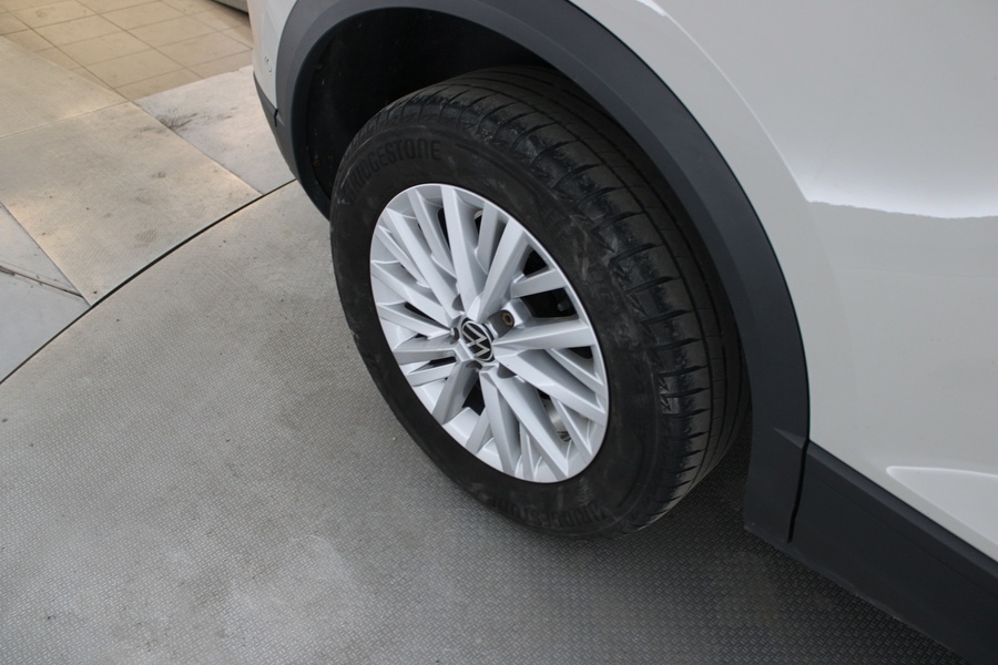 Volkswagen T-Roc vaihtoauto